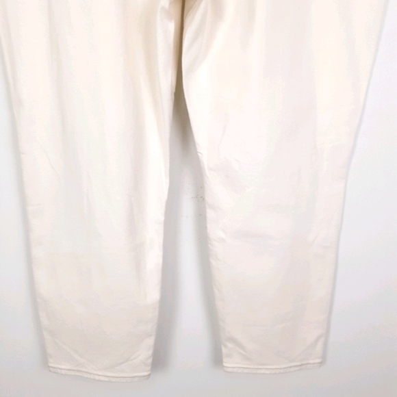 American Eagle Plus Size Mom Jeans - Picture 7 of 12